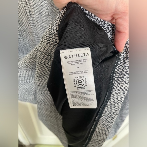 ATHLETA Delancey textured dress fully lined side pockets white and black  | 3X - Picture 11 of 11